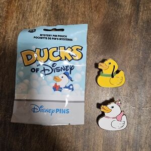 Disney Ducks Pin Set - Yellow, Orange, White
